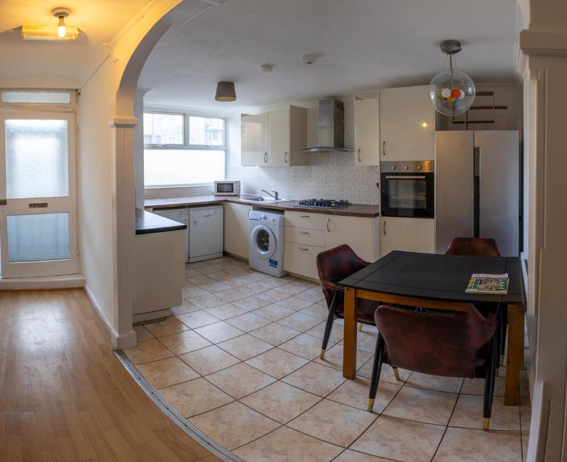 London - 4 Bed - Sleeps 8 - Garden - Pet Friendly别墅 外观 照片
