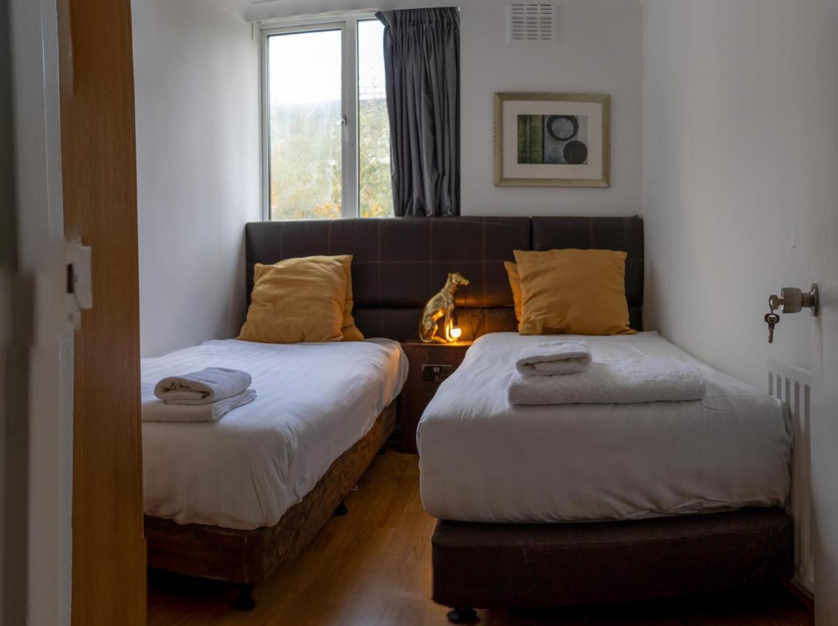 London - 4 Bed - Sleeps 8 - Garden - Pet Friendly别墅 外观 照片
