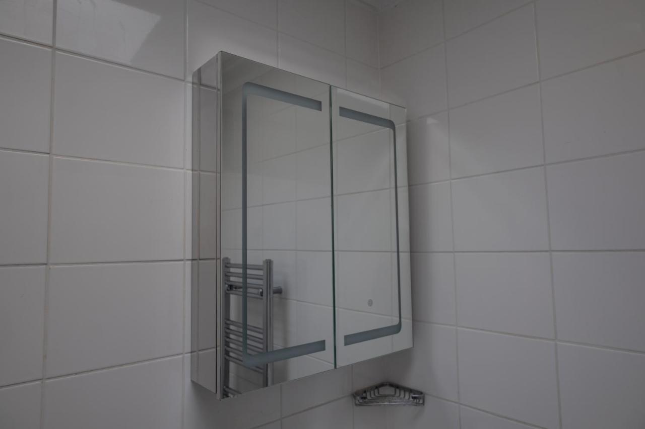 London - 4 Bed - Sleeps 8 - Garden - Pet Friendly别墅 外观 照片